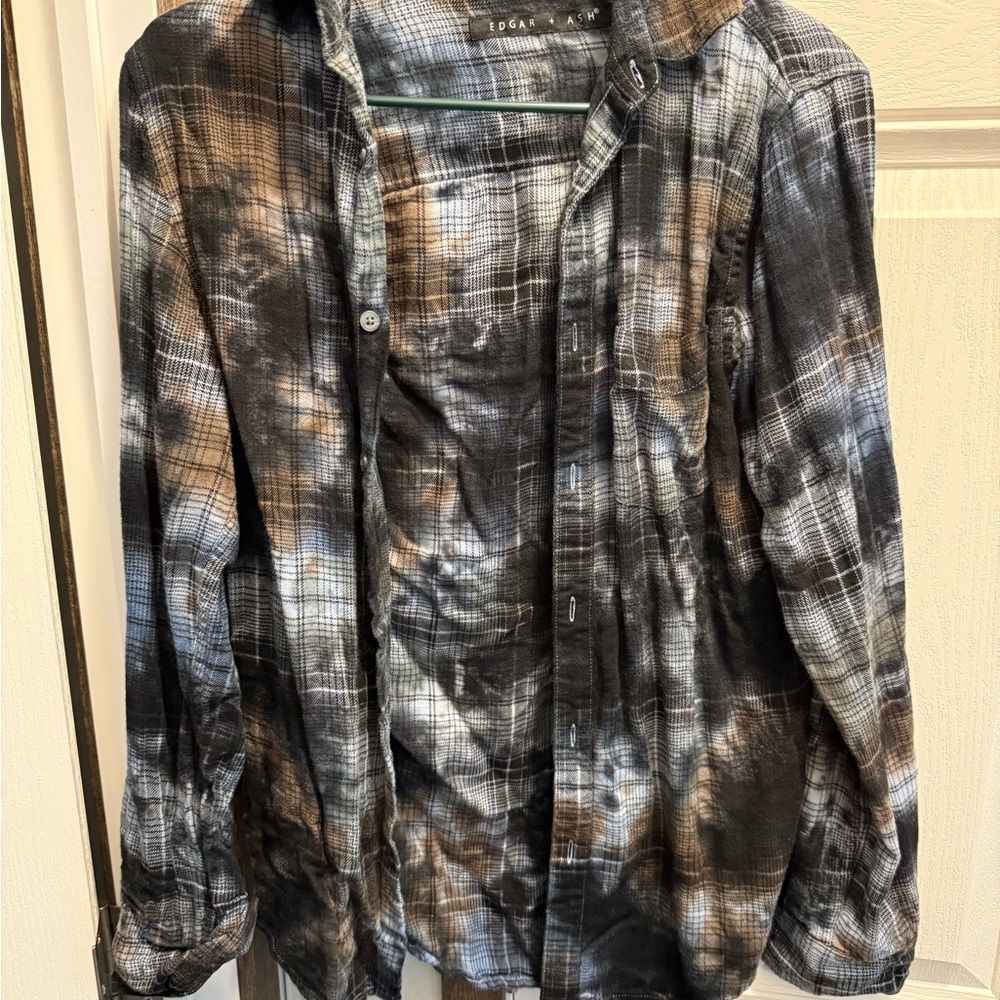 Plaid Button-Up Shirt in Black and Brown
